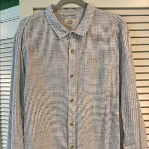 Marine Layer Men's Casual Button Down Shirt - White and Blue